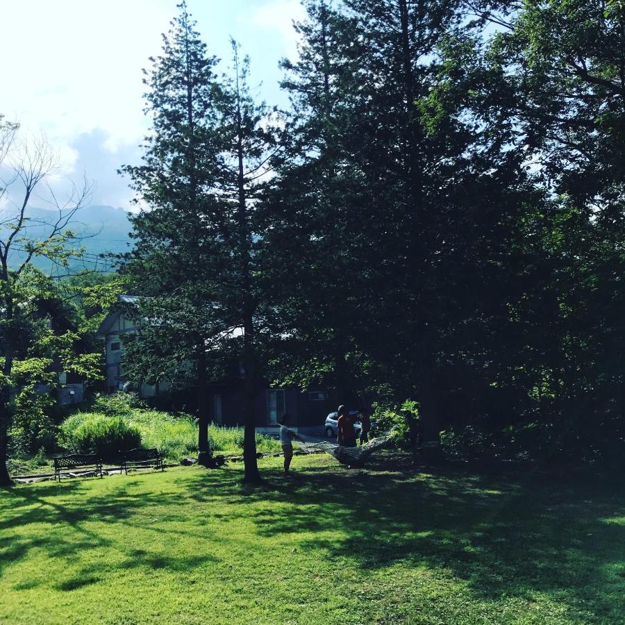 Bed and Breakfast Nomad Хакуба-Мура Экстерьер фото