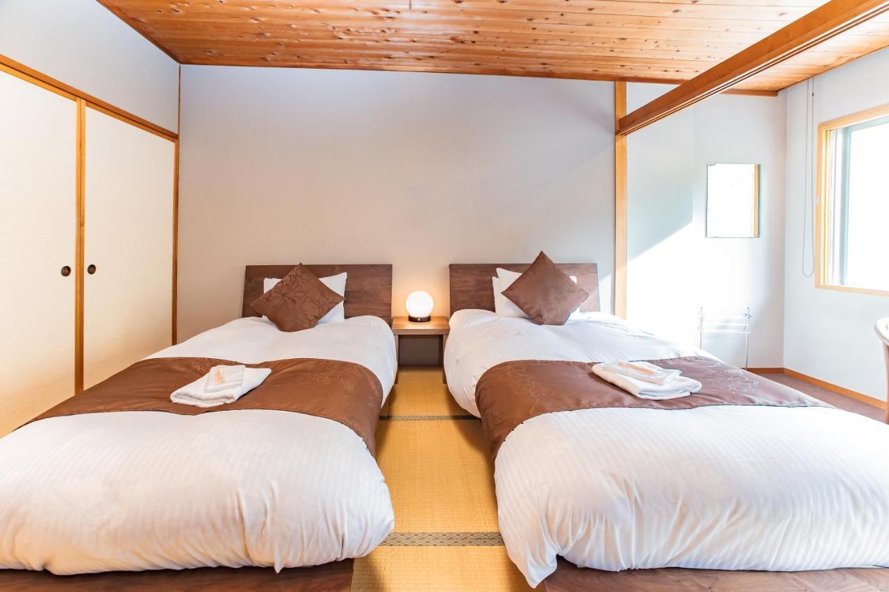 Bed and Breakfast Nomad Хакуба-Мура Экстерьер фото