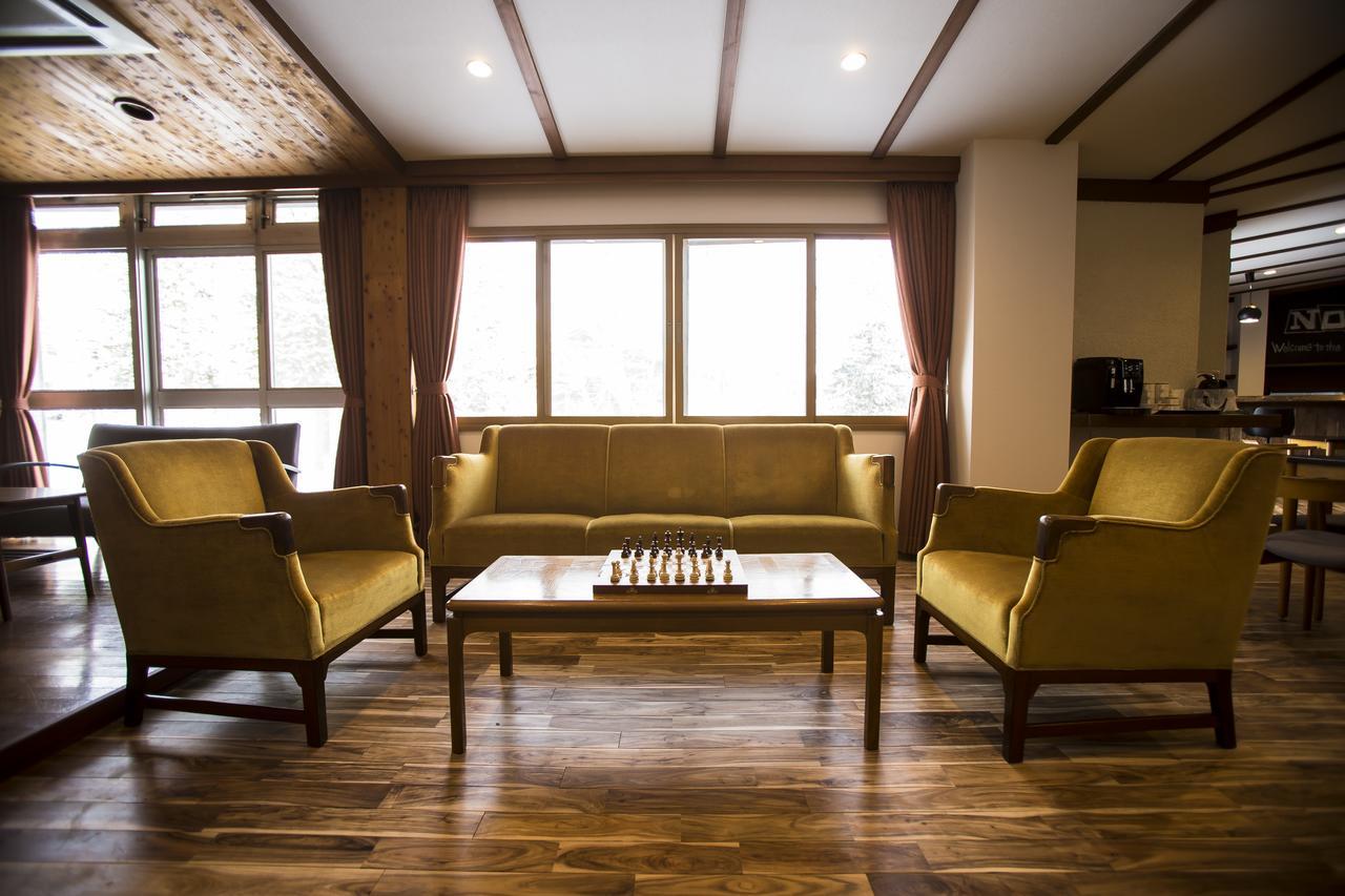 Bed and Breakfast Nomad Хакуба-Мура Экстерьер фото