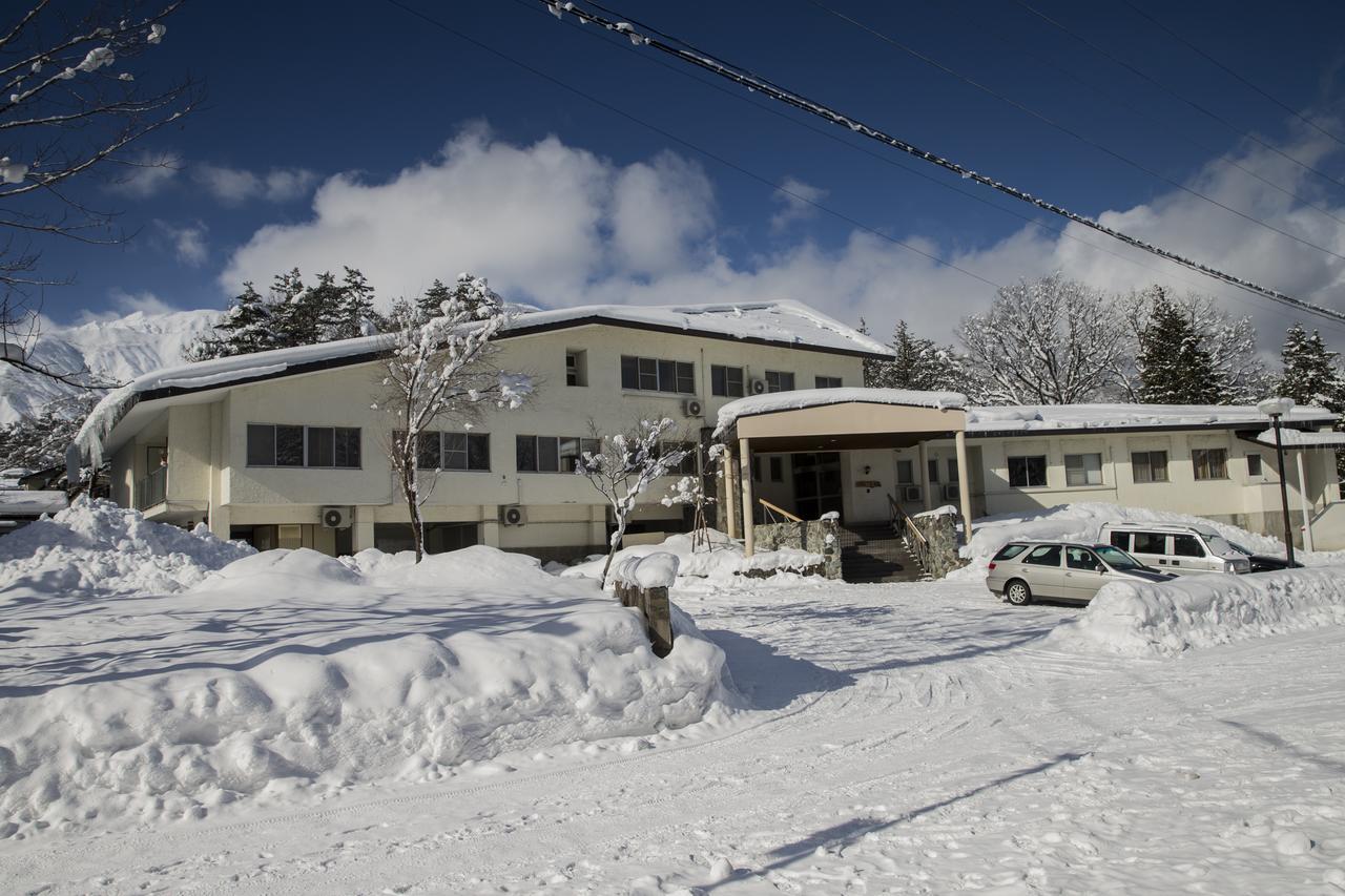 Bed and Breakfast Nomad Хакуба-Мура Экстерьер фото